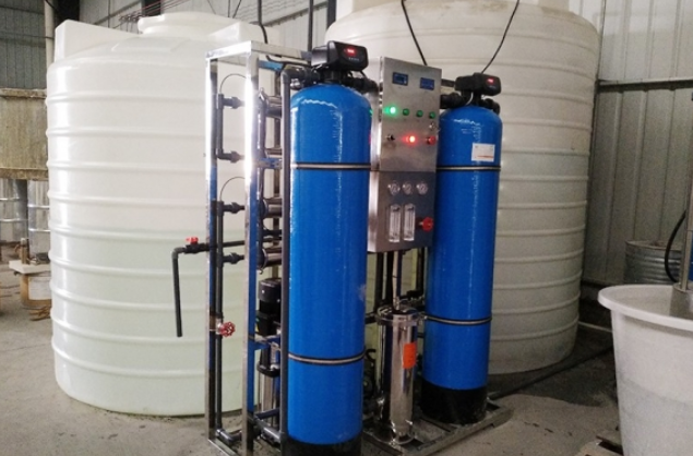 工業(yè)<a href=http://www.ricmtju.com.cn/fstcjssb/ target=_blank class=infotextkey>反滲透凈水設(shè)備</a>